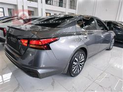 نيسان ألتيما